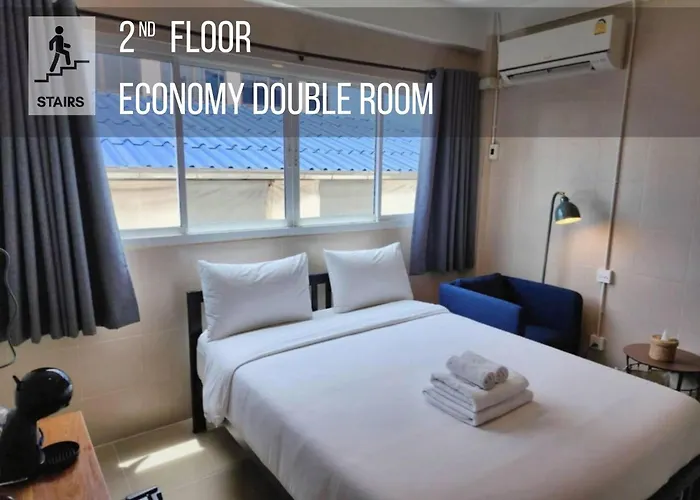 Lo-Ha Guest House, Contactless Check-In Bangkok